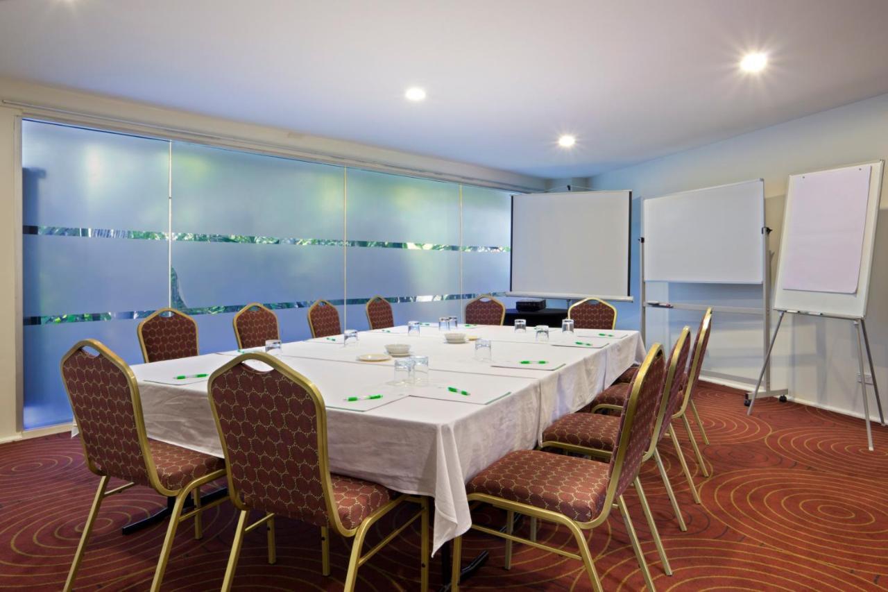 Holiday Inn & Suites Port Moresby By Ihg Exterior foto