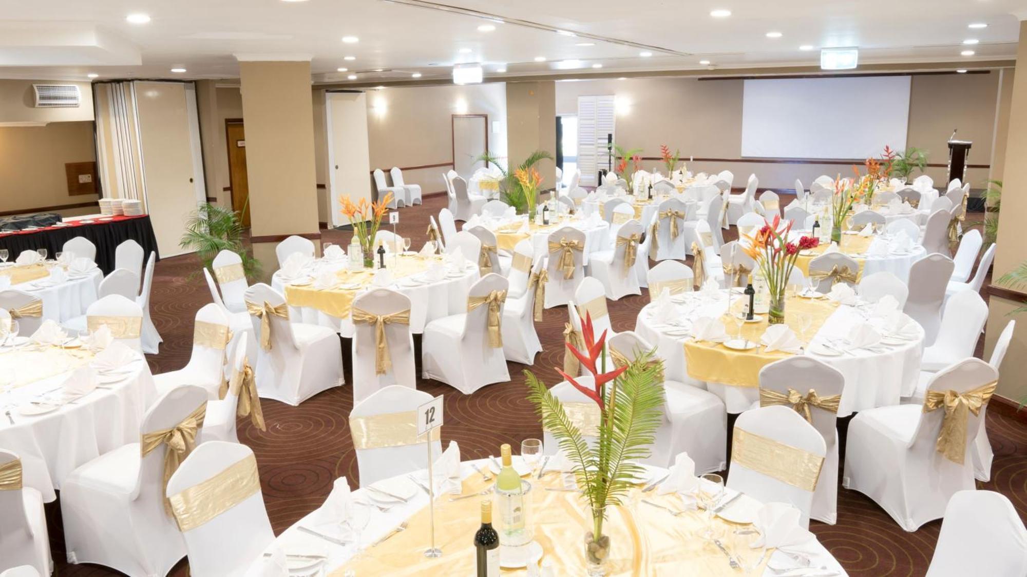 Holiday Inn & Suites Port Moresby By Ihg Exterior foto